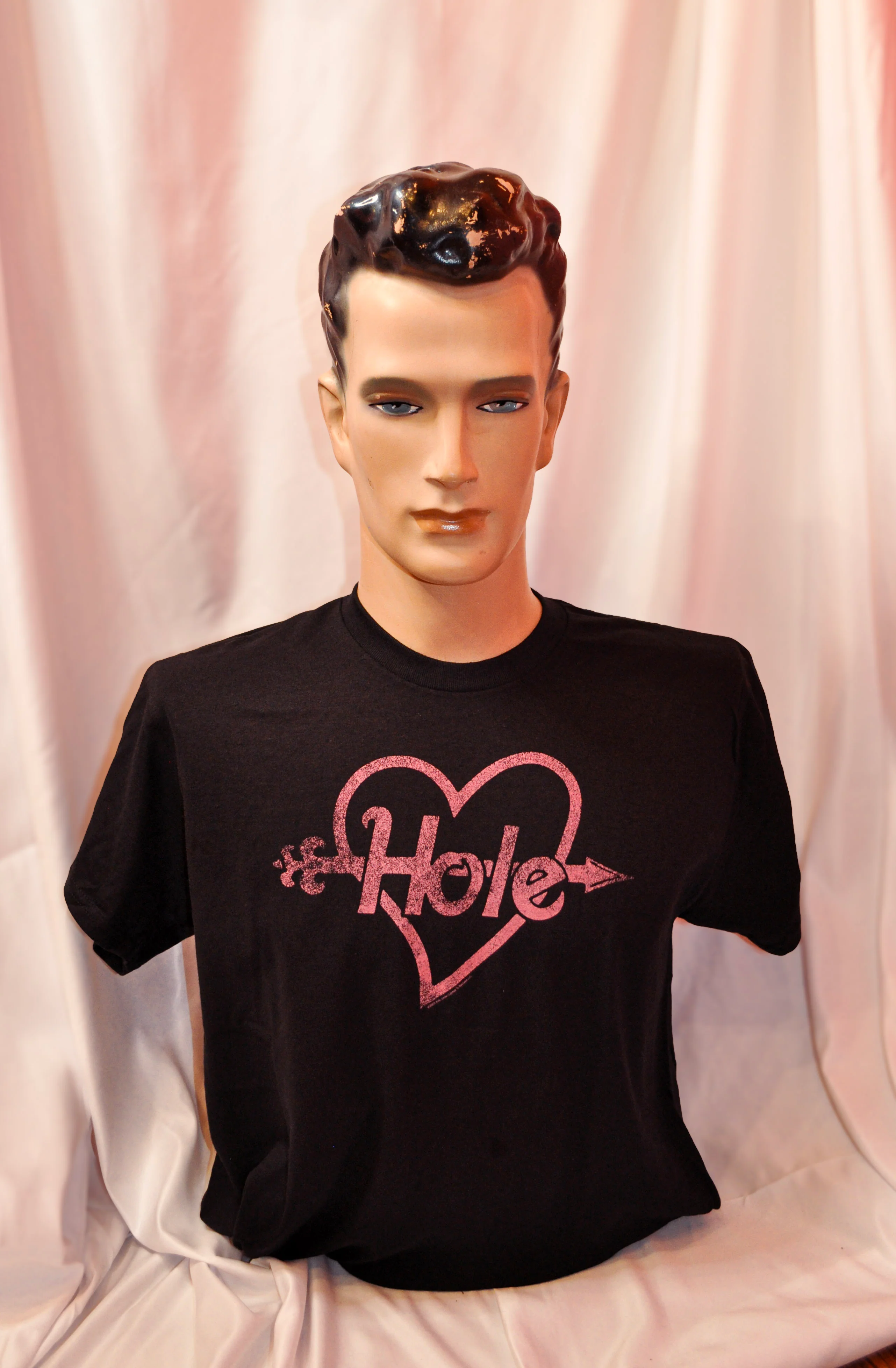 HOLE HEART TEE