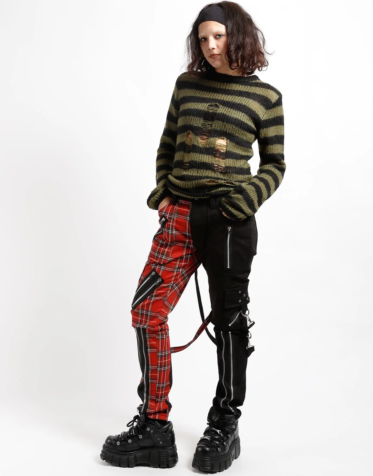 SPLIT LEG BONDAGE PANT BLK RED PLAID - Image 2