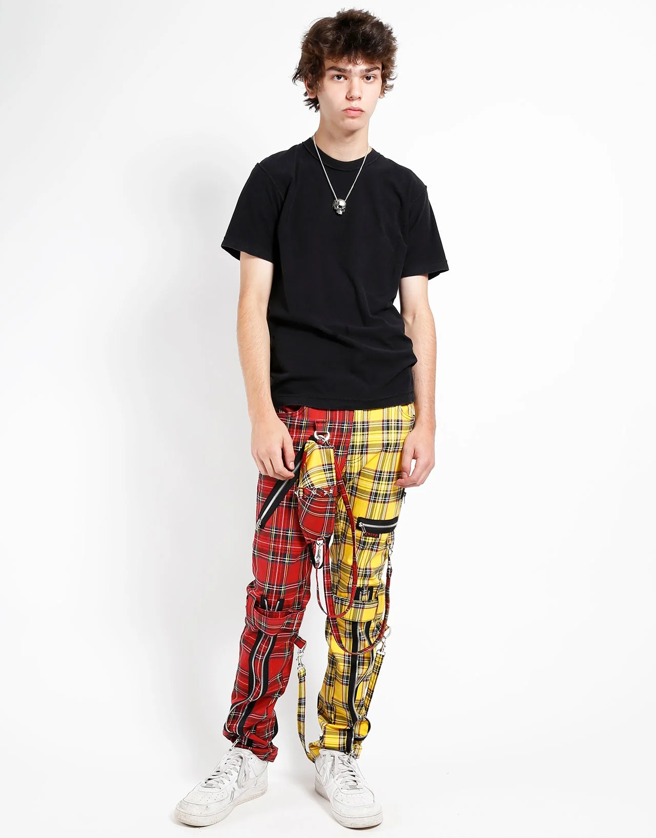 SPLIT & STUDS FACE COVER - Image 6